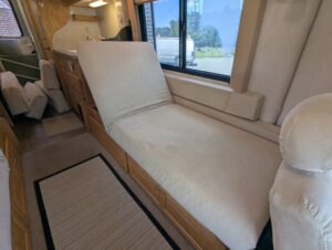2009 Born Free Built for Two — photo 48 of 56