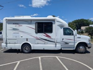 2009 Born Free Built for Two — photo 7 of 56