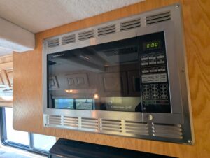 2009 Born Free Built for Two — photo 44 of 56