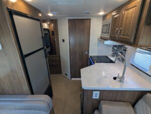 2021 Gulf Stream BT Cruiser 5210 — photo 53 of 70