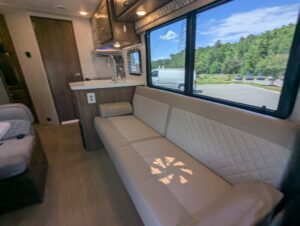 2021 Gulf Stream BT Cruiser 5210 — photo 47 of 70