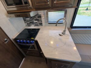 2021 Gulf Stream BT Cruiser 5210 — photo 55 of 70