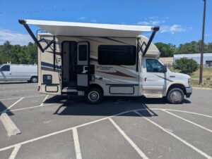 2021 Gulf Stream BT Cruiser 5210 — photo 24 of 70