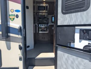 2021 Gulf Stream BT Cruiser 5210 — photo 29 of 70