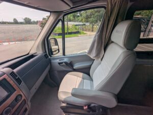 2011 Roadtrek Adventurous — photo 26 of 47
