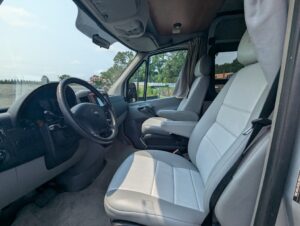 2011 Roadtrek Adventurous — photo 8 of 47