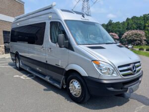 2011 Roadtrek Adventurous — photo 6 of 47