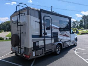 2022 Gulf Stream BT Cruiser 5210 — photo 6 of 72