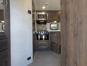 2022 Gulf Stream BT Cruiser 5210 — photo 54 of 72