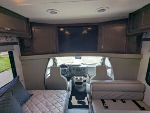 2022 Gulf Stream BT Cruiser 5210 — photo 42 of 72