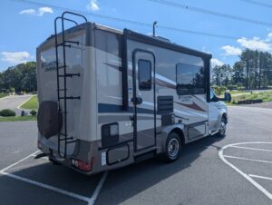 2022 Gulf Stream BT Cruiser 5210 — photo 24 of 72