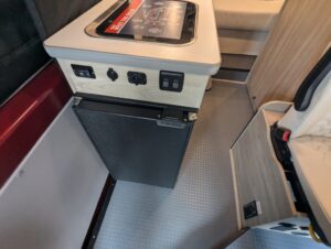 2022 Winnebago 59P Solis — photo 37 of 51
