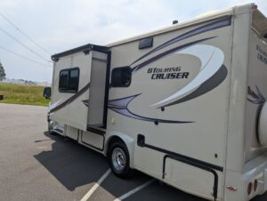 2016 Gulf Stream RV 5230 BT Cruiser — photo 2 of 5