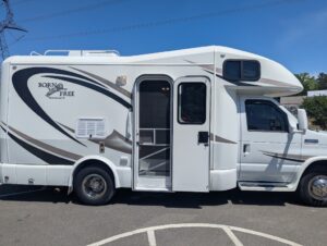 2011 Born Free 22RSK — photo 18 of 59