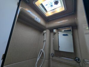 2006 Chinook XL Concourse — photo 63 of 73