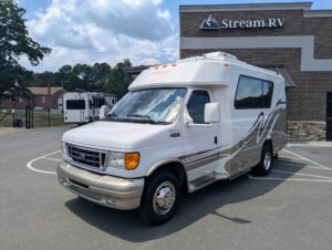 2006 Chinook XL Concourse Class C — Stream RV, Creedmoor NC