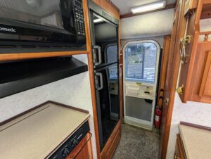 2006 Chinook XL Concourse — photo 34 of 73