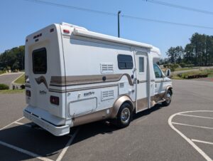 1998 Coachmen Starflyte — photo 18 of 36