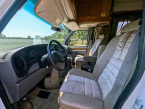 1998 Coachmen Starflyte — photo 8 of 36