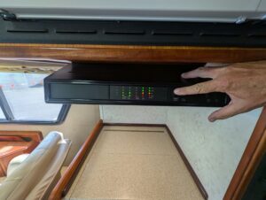 2003 Chinook Destiny Special Edition — photo 43 of 47