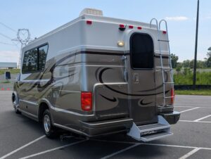 2003 Chinook Destiny Special Edition — photo 7 of 47