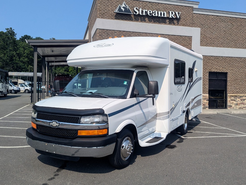 2004 R-Vision Trail Lite — exterior