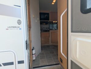2004 R-Vision Trail Lite — photo 16 of 56
