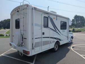 2004 R-Vision Trail Lite — photo 11 of 56