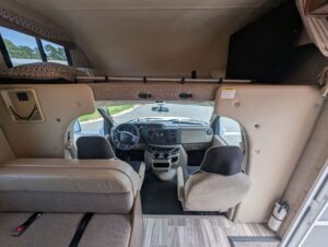 2021 Thor Freedom Elite M-HE22 — photo 21 of 44